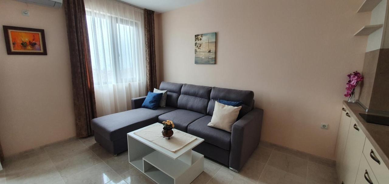 Luxury Apartments Ekaterina Chernomorets Ngoại thất bức ảnh