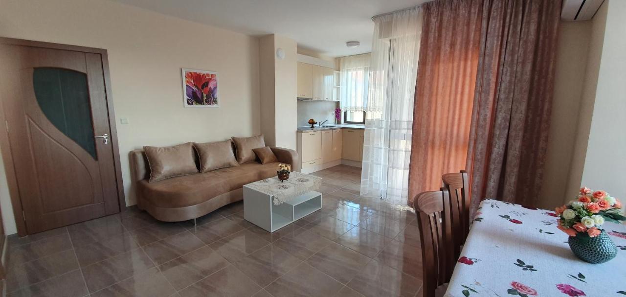 Luxury Apartments Ekaterina Chernomorets Ngoại thất bức ảnh