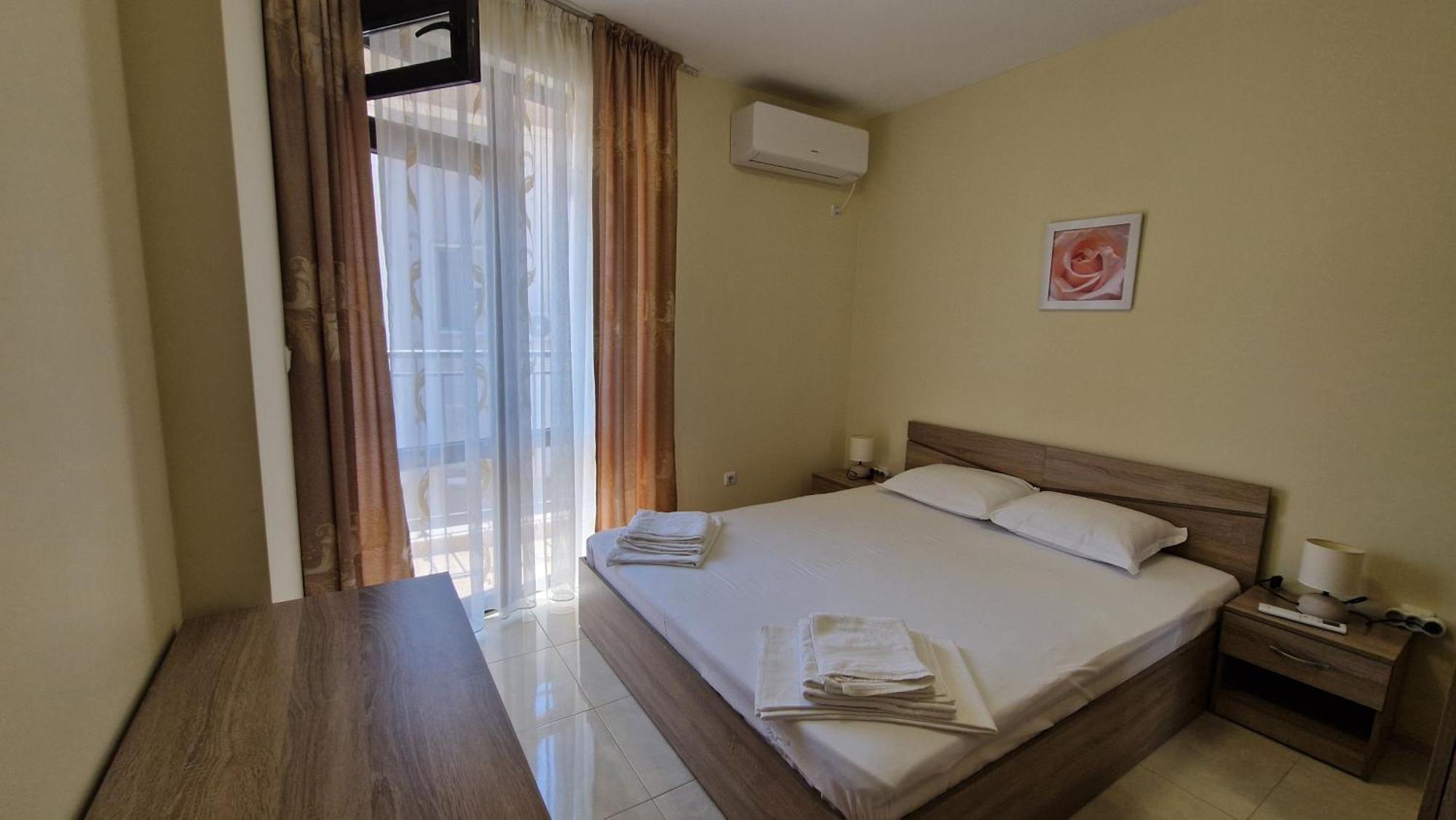 Luxury Apartments Ekaterina Chernomorets Ngoại thất bức ảnh