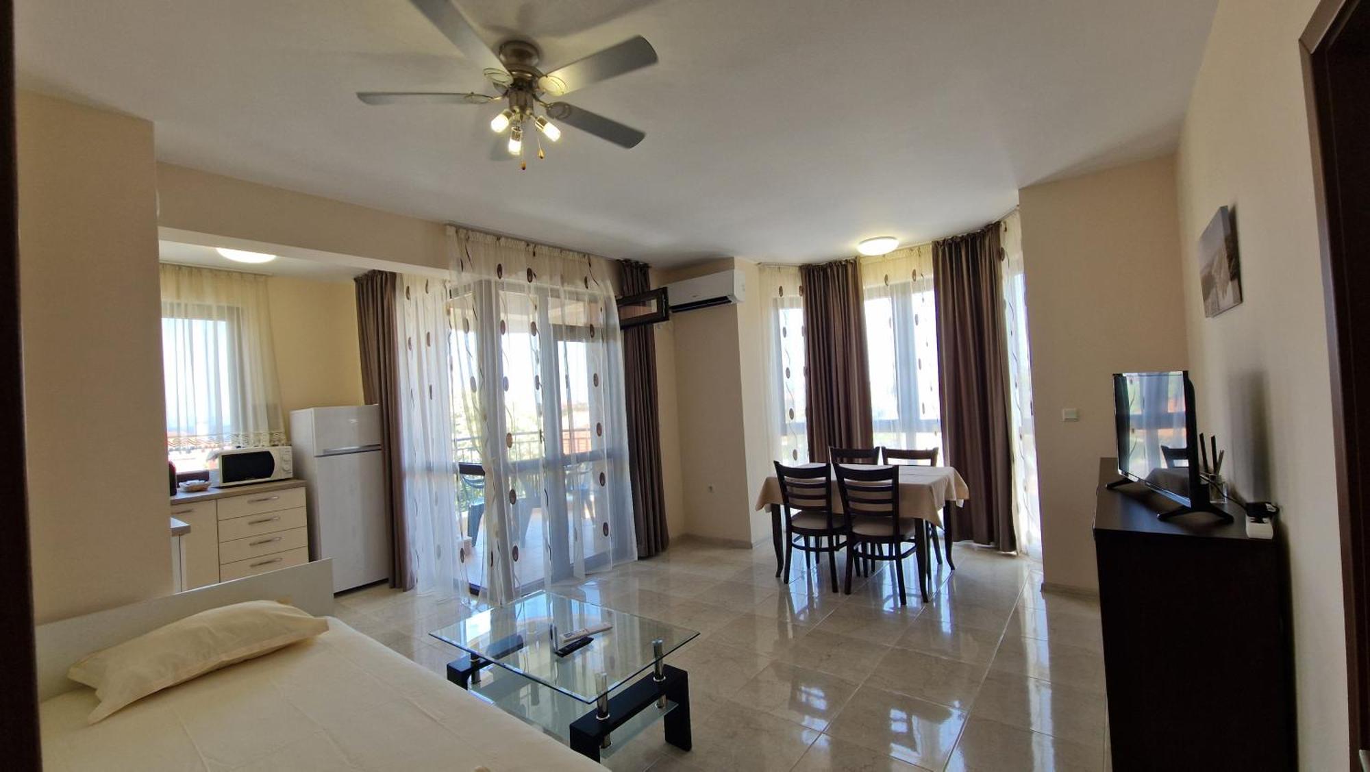 Luxury Apartments Ekaterina Chernomorets Ngoại thất bức ảnh